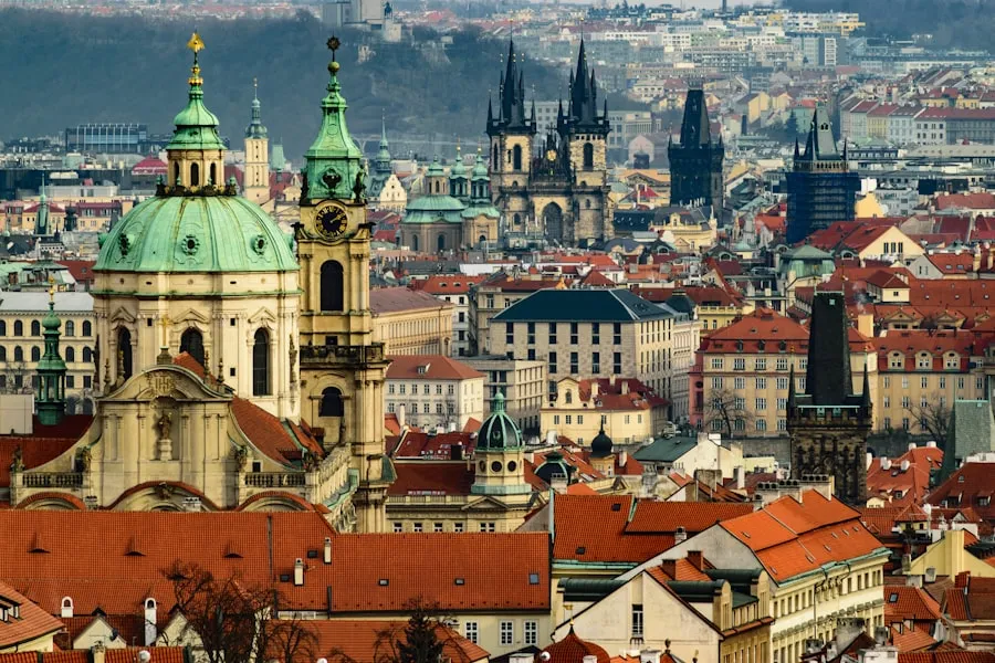 Praga iluminada en invierno